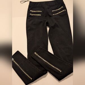 Connection 18 Size 2 Black Stretch Pants with Zipper Accents